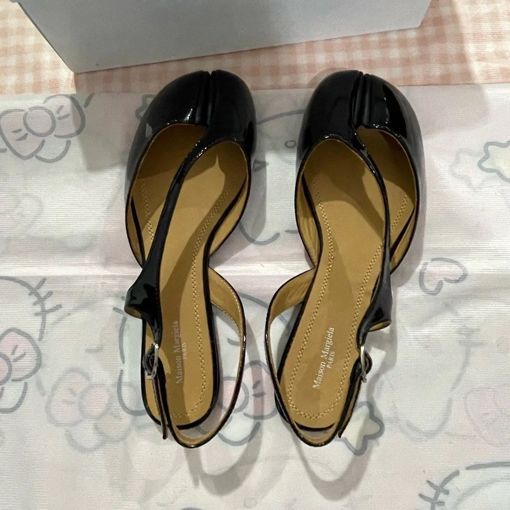 Maison Martin Margiela Black Patent Slingback Flats - Picture 11 of 12